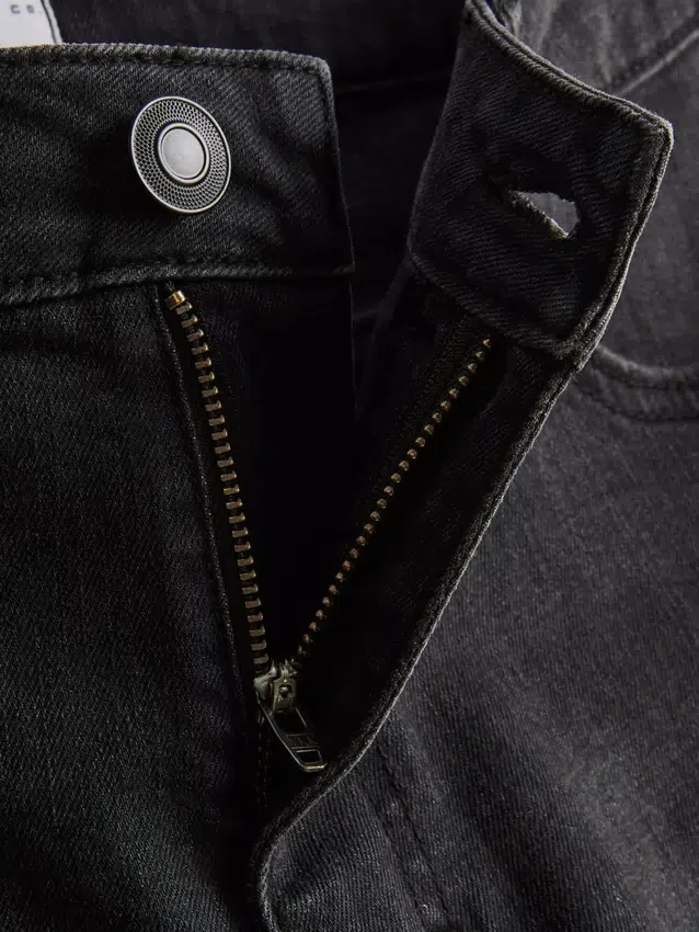Slim-fit denimshort met middelhoge taille