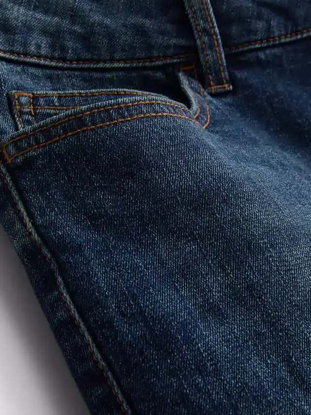 Slim-fit denimshort met middelhoge taille