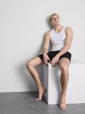 Slim fit geribbeld hemdje