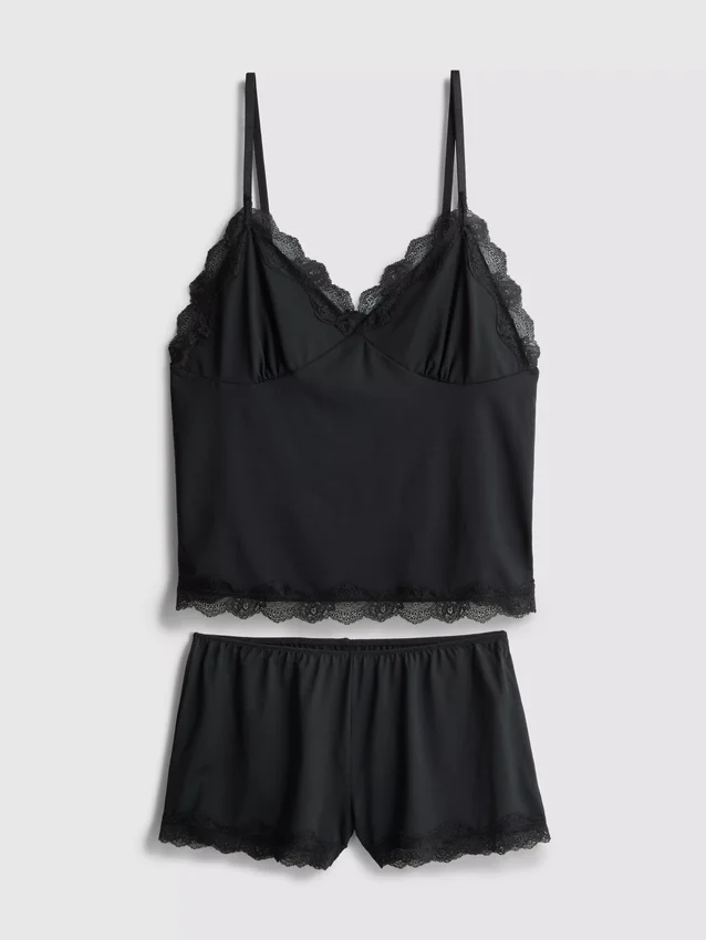 Slinky cami in korte pyjamaset