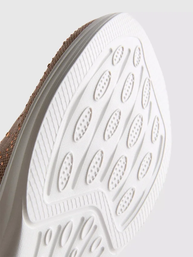 Slip-on sneakers met diamanté-details