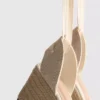 Sluitschoenen met sleehak en veters