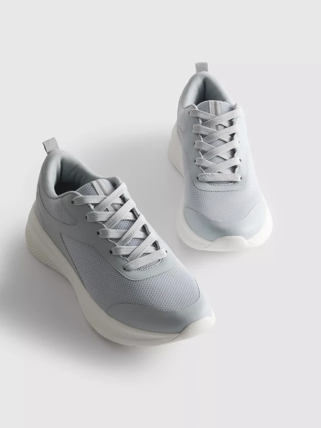 Sportieve sneakers van mesh