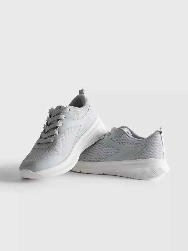 Sportieve sneakers van mesh