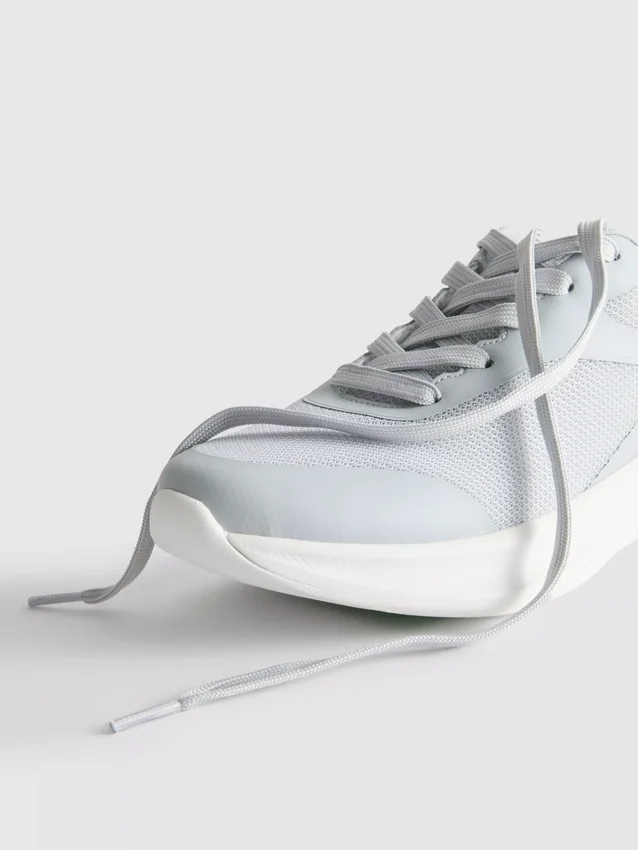 Sportieve sneakers van mesh