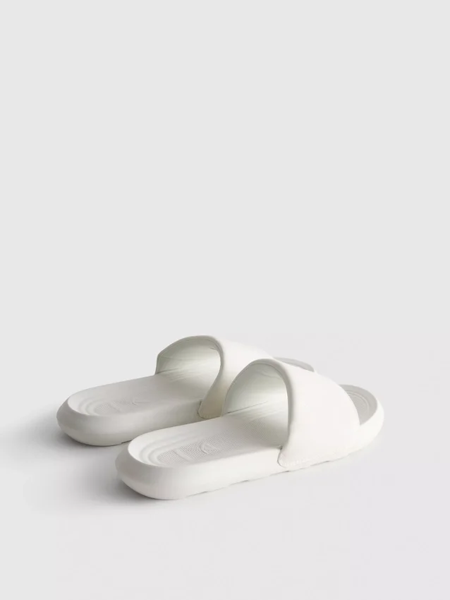 Sportieve vrijetijds-slippers