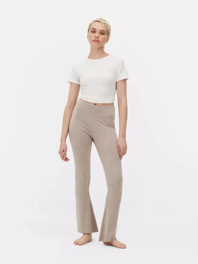 Sportlegging met hoge taille en uitlopende pijpen