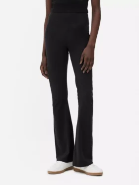 Sportlegging met hoge taille en uitlopende pijpen