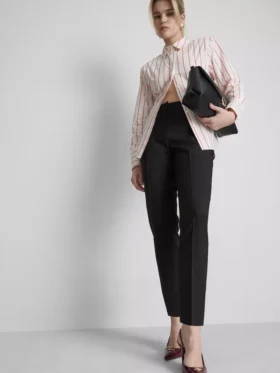 Stretchbroek met plooien en middelhoge taille
