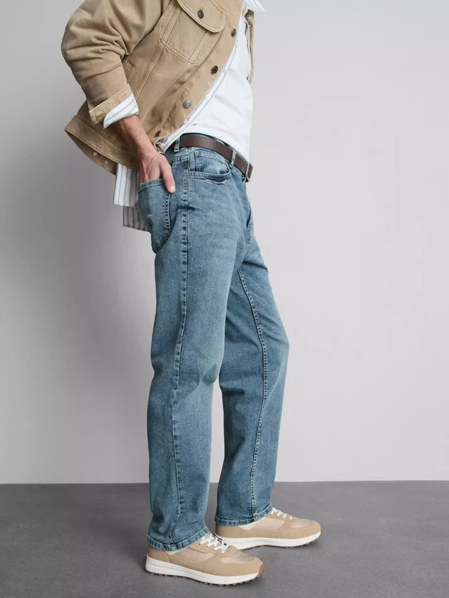 Stretchjeans met rechte pijpen
