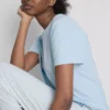 T-shirt en pyjama met gestreepte pyjamabroek