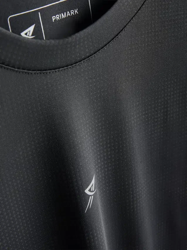 T-shirt met actieve textuur