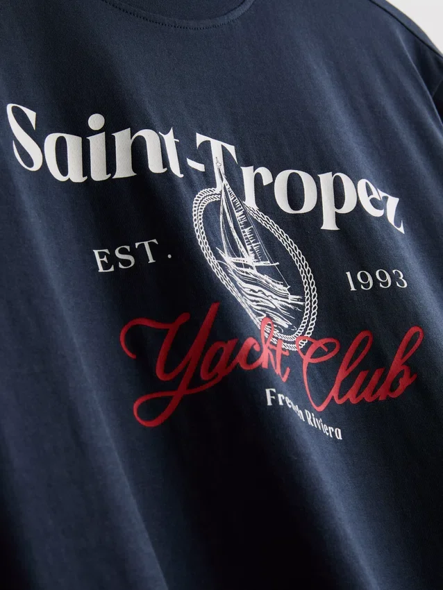 T-shirt met jachtclub-print
