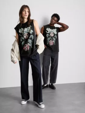 T-shirt met korte mouwen en ‘Ghost’-print