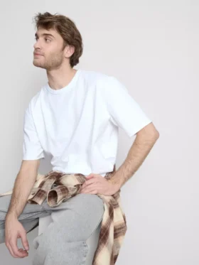 T-shirt met korte mouwen en relaxte pasvorm