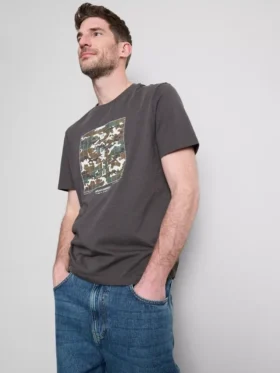 T-shirt met Mount Everest-afbeelding
