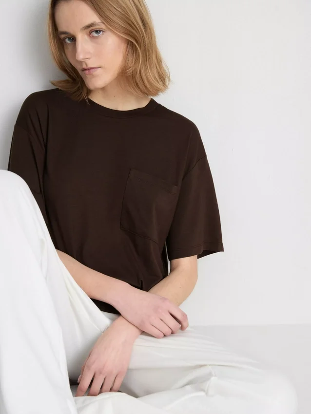 T-shirt met ronde hals en verlengd model
