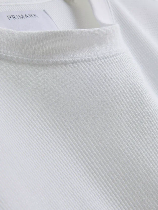 T-shirt met textuur en boxy pasvorm