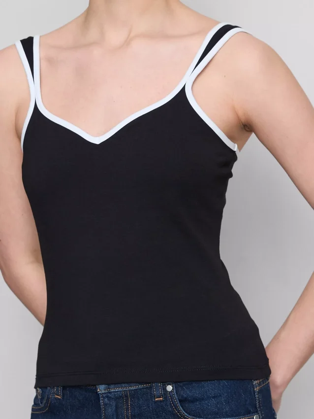 Tanktop met hartvormige halslijn, rijk aan katoen