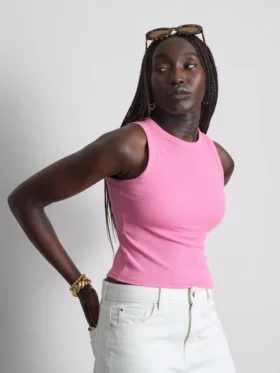 Tanktop met ingebouwde beugel en geribde rand