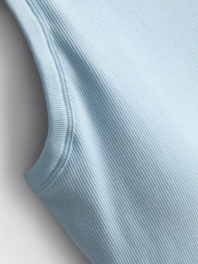 Tanktop met ingebouwde beugel en geribde rand