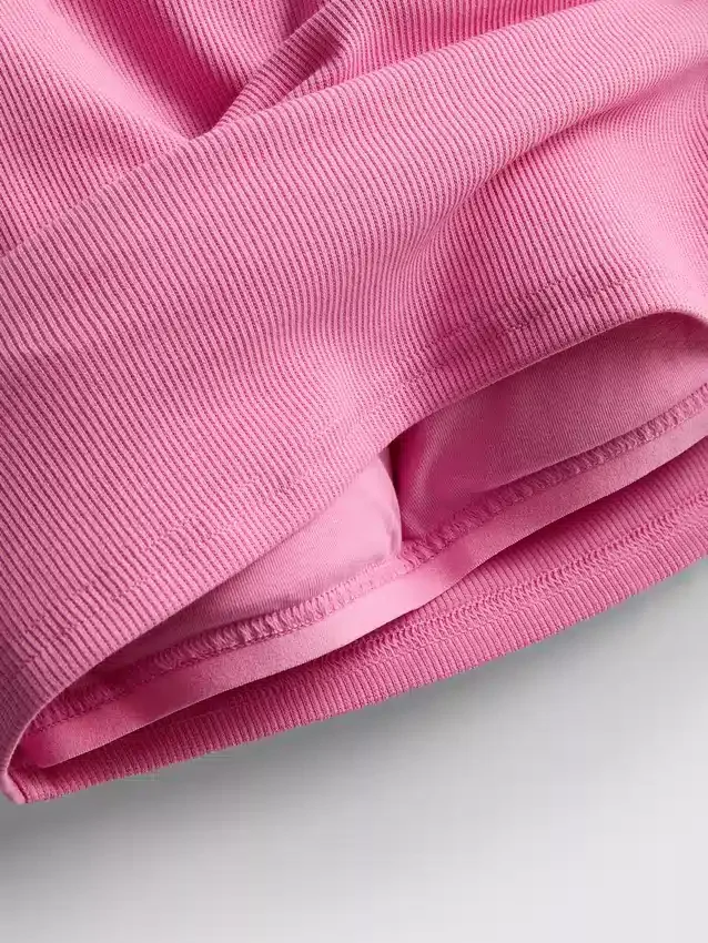 Tanktop met ingebouwde beugel en geribde rand