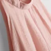 The Edit met drapering met halterhals en luchtdoorlatende blouse