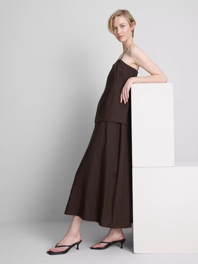 The Edit midi-jurk van linnenmix met gelaagde rok