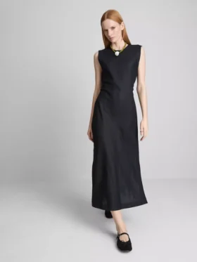 The Edit mouwloze linnen midijurk