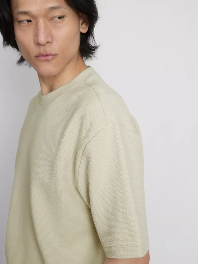 The Edit T-shirt van katoen met textuur