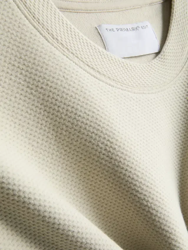 The Edit T-shirt van katoen met textuur
