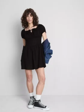 The Primark Scene | korset-minijurk in melkmeisjestijl
