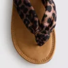 Tong sandalen met knoopdetail