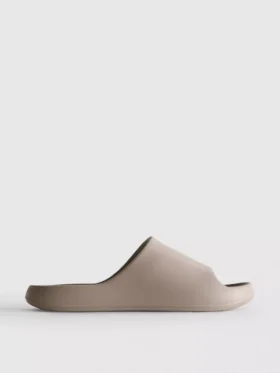 Voorgevormde badslippers