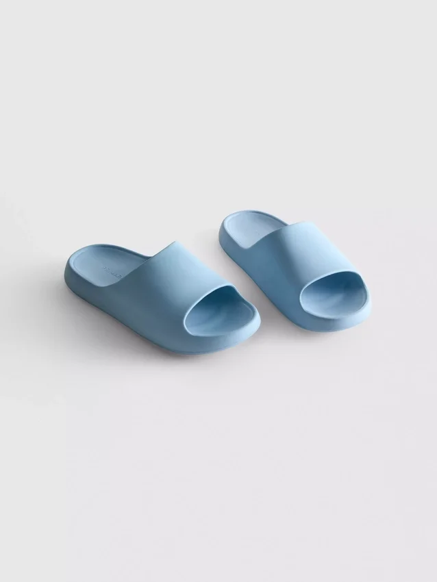Voorgevormde badslippers