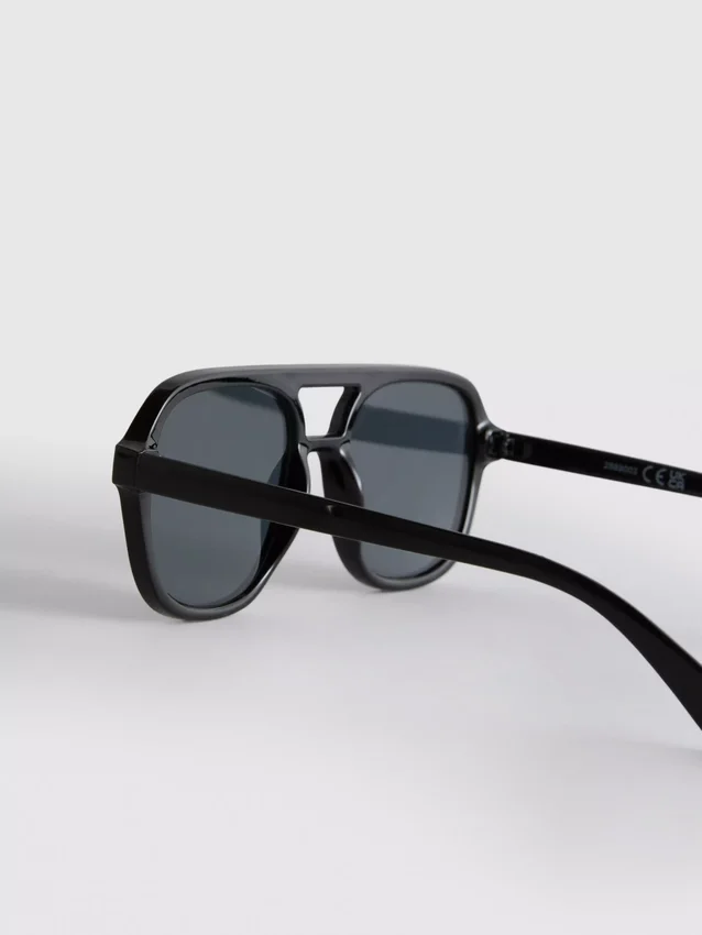 Zonnebril in Aviator-stijl