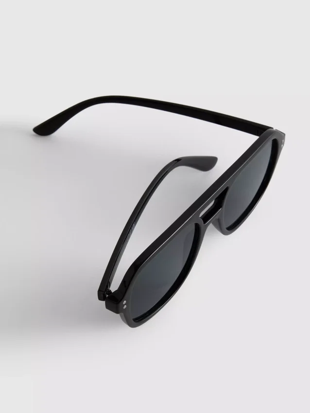 Zonnebril in Aviator-stijl