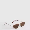 Zonnebril met metalen montuur in aviator-stijl