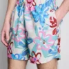 Zwemshort met bloemenprint en graffitidetails