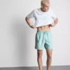 Zwemshort met geborduurde bladeren